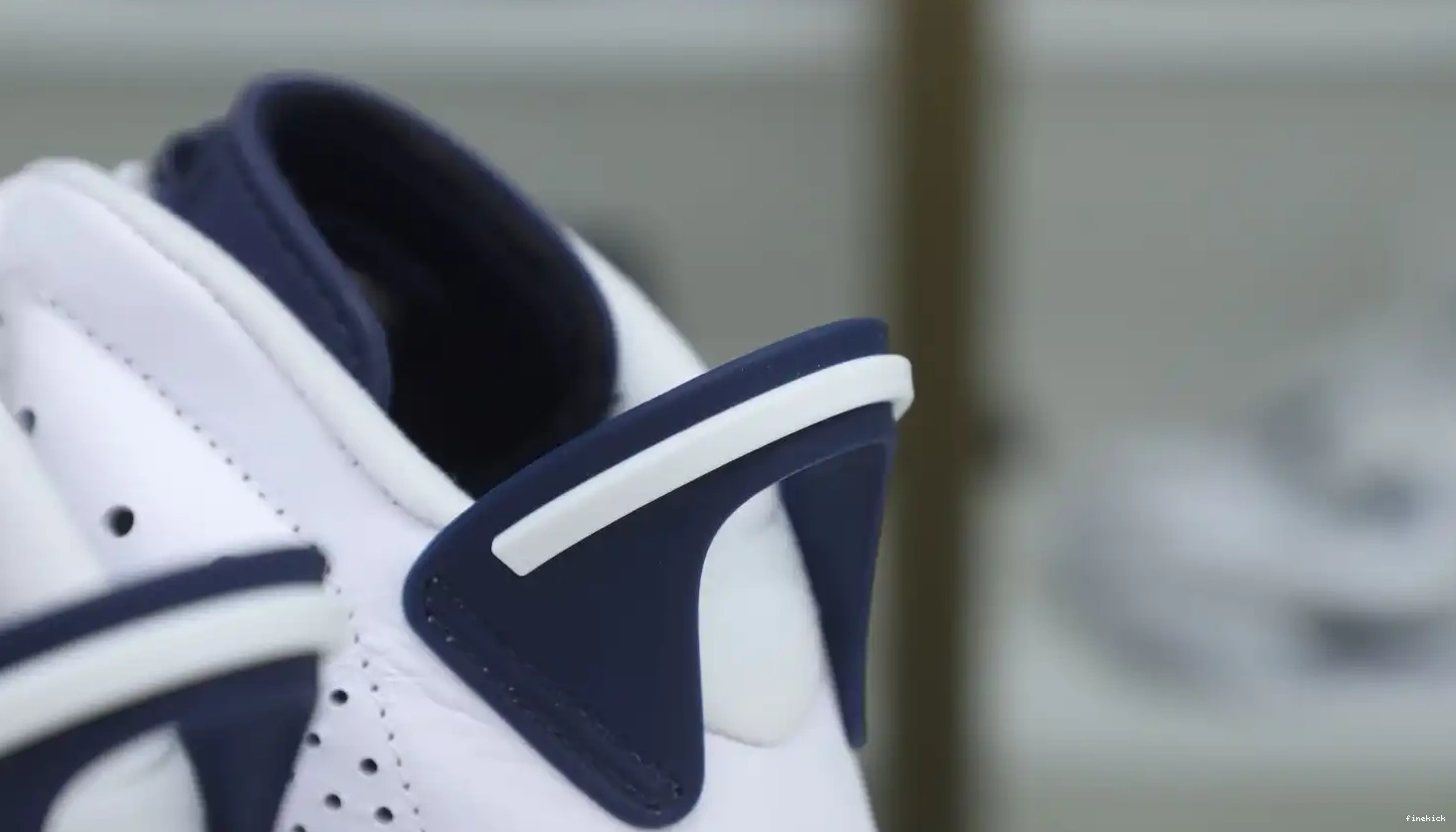 JORDAN NAVY MIDNIGHT 6 AIR 0518